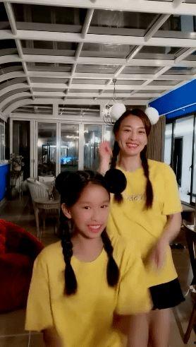 李文玲爆料女儿视频大全,温馨瞬间记录成长轨迹 第2张 李文玲爆料女儿视频大全,温馨瞬间记录成长轨迹 第2张